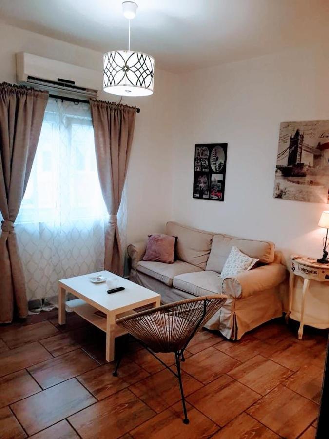 Studio Apartmant Leona With Parking Place 스플리트 외부 사진