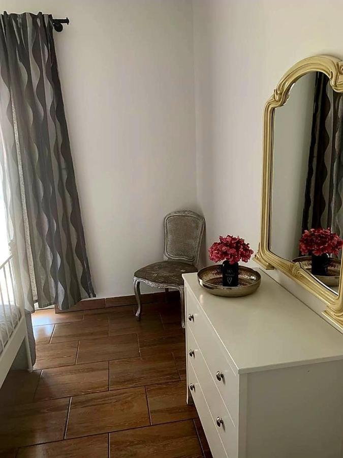 Studio Apartmant Leona With Parking Place 스플리트 외부 사진