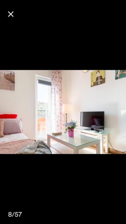 Studio Apartmant Leona With Parking Place 스플리트 외부 사진