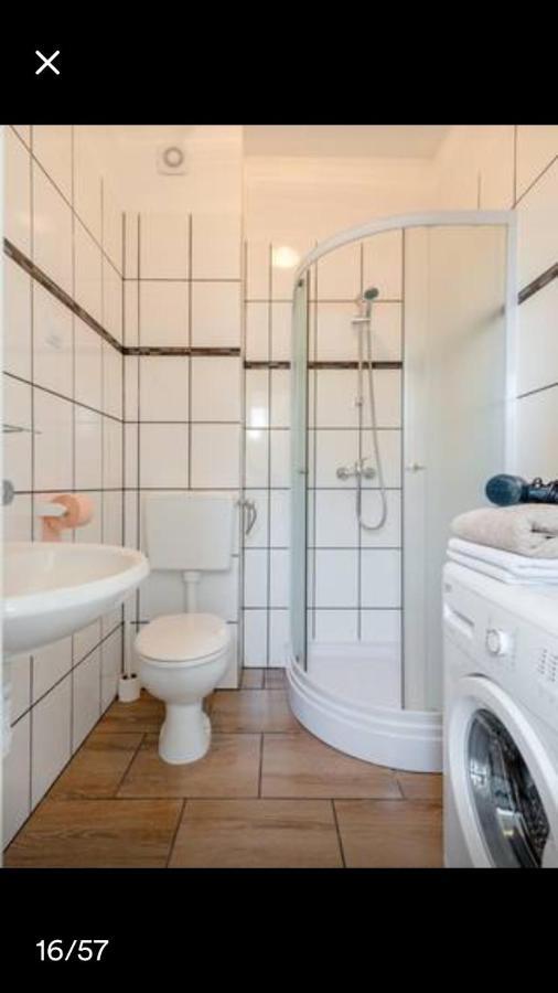 Studio Apartmant Leona With Parking Place 스플리트 외부 사진
